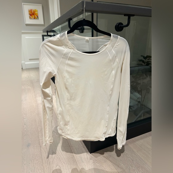 Lululemon Longsleeve - Picture 1 of 3